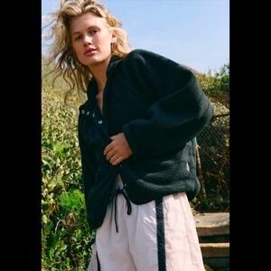 Free People Movement Hit the Slopes Button Up Fleece in Black MSRP$148